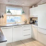 3 Bedroom Beautiful In Дом отдыха *